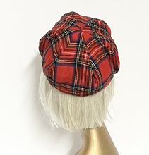 Load image into Gallery viewer, Tartan Plaid Beret Hat